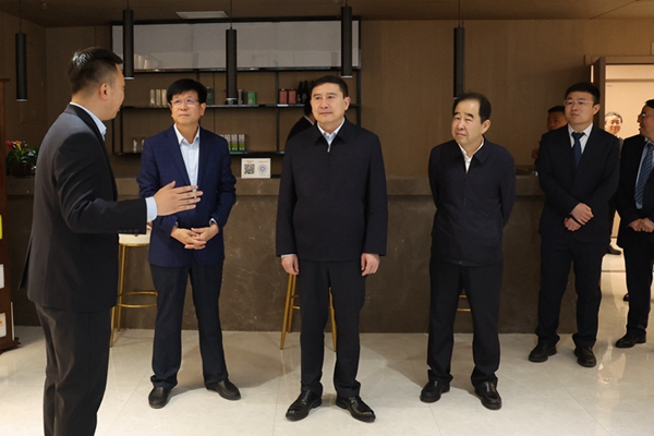 1683342618234053.jpg 20230503225324_17343.jpg